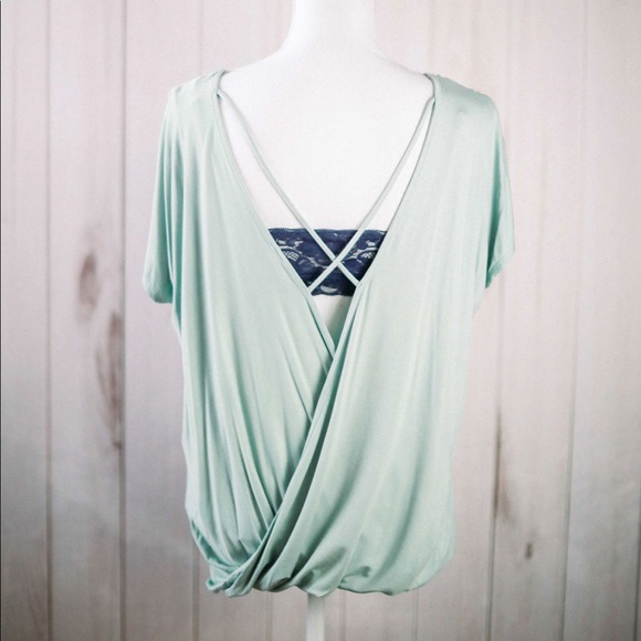 ✨LAST ONE!✨The Aria Top - Picture 3 of 9